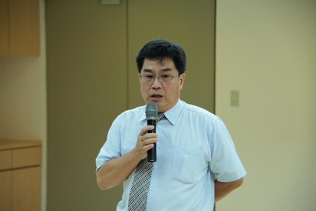 黃雋恩常務理事向會員們說明近期公會各委員會動態、會務運作情況